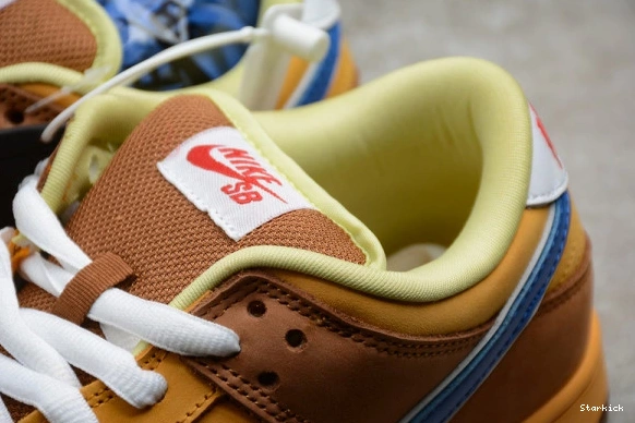 Ale Brown Dunk Low Newcastle Nike 313170-741 SB 1113